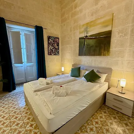 Heart Of Gozo - Modern Rooms In Shared Apartment - Victoria D-Central Opposite Duke Shopping Center *