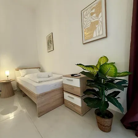 公寓 Heart Of Gozo - Modern Rooms In Shared Apartment - Victoria D-Central Opposite Duke Shopping Center 维多利亚