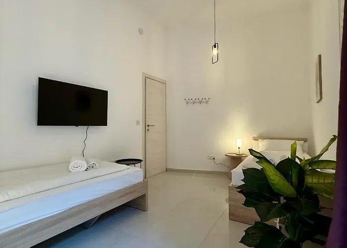 Heart Of Gozo - Modern - D-central Opposite Duke Shopping Center Victoria